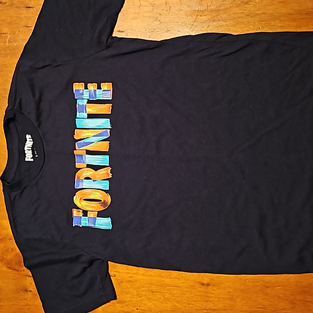 NWOT Boys Black Fortnite Tshirt. Size Large.